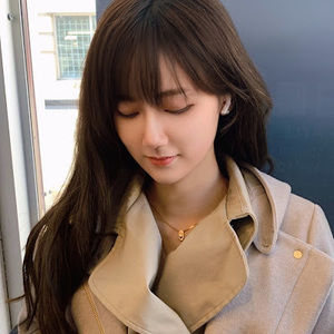 Meet your Posher, Itzel